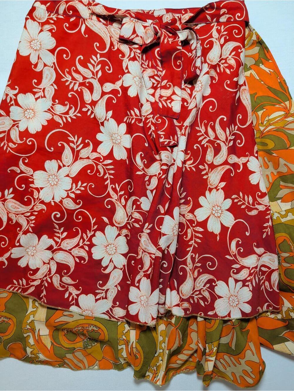 Earthbound Trading Co. Reversible Silk Blend Wrap Maxi Skirt Boho Red Floral OS - Picture 4 of 5